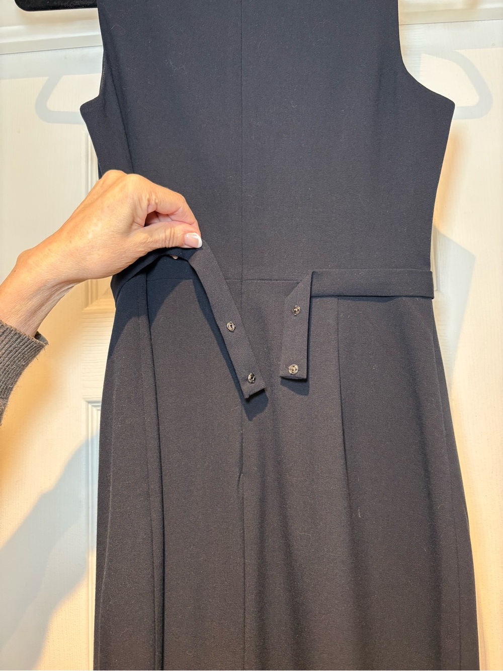 Tahari Navy Blue Sleeveless Sheath Dress - Picture 7 of 12